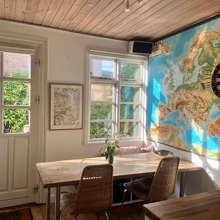 Feriehus With Garden, Free Parking & 5 Min From Train